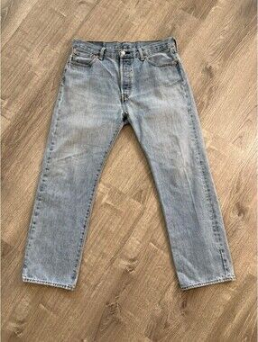 Men's Levi's 501 Stonewash Straight Leg Jeans Size 34x30
